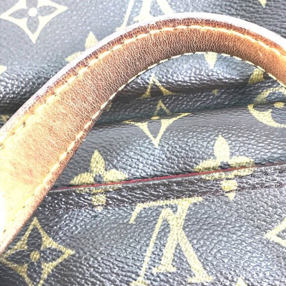LOUIS VUITTON Brown Monogram Canvas Bag - Picture 11 of 16